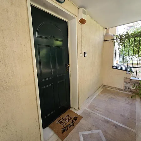 Alimos Cozy Retreat Near The Beach Athens